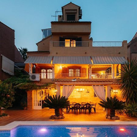 Chalet, Villa Rodeada De Naturaleza Piscina A Doce Klm De Valencia Y 7 Del Aeropuerto Kültér fotó