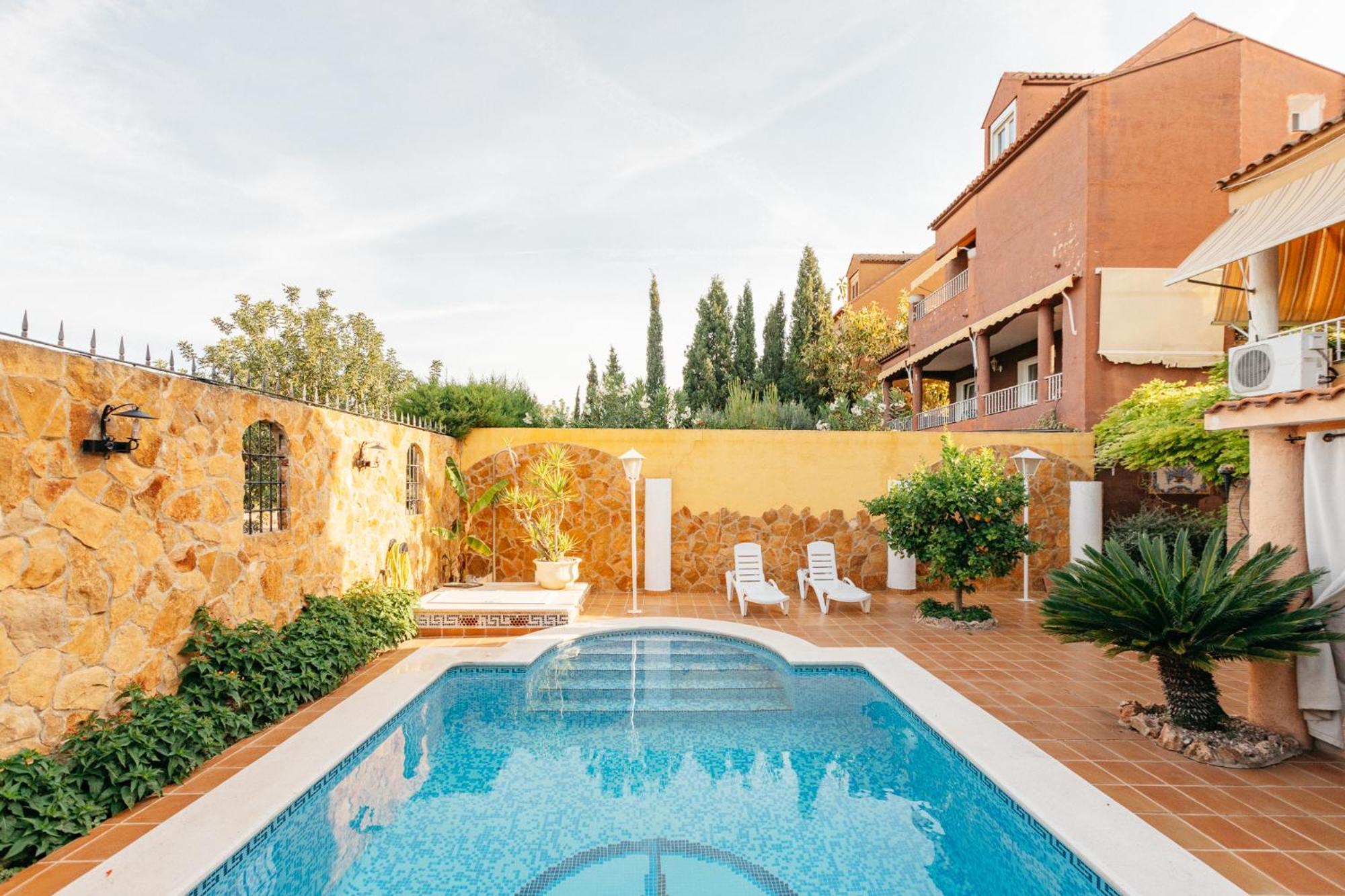 Chalet, Villa Rodeada De Naturaleza Piscina A Doce Klm De Valencia Y 7 Del Aeropuerto Kültér fotó